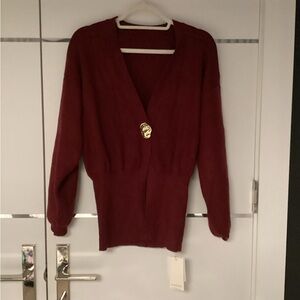 Commense Burgundy V-Neck Cardigan with Decorative Gold Button